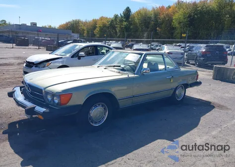 1974 Mercedes-Benz 450Sl z USA, uszkodzony, nr VIN 10704412018601